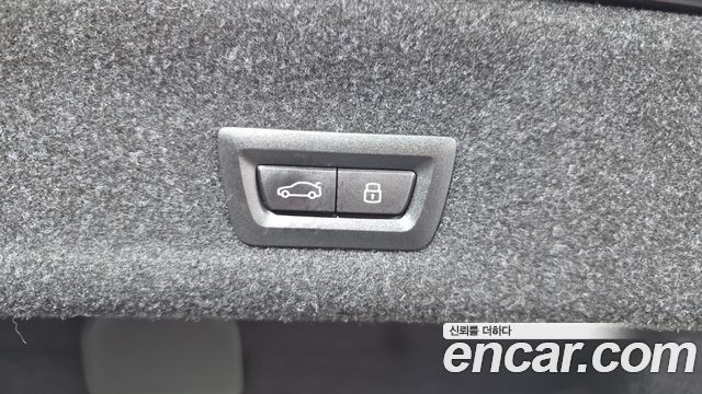 BMW 3-Series 2024 — photo 24