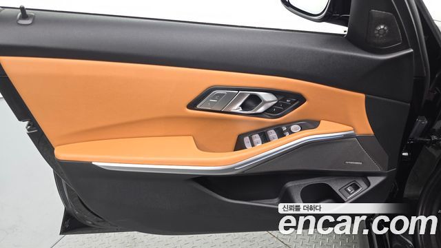 BMW 3-Series 2024 — photo 14