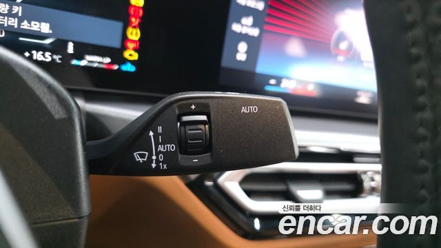 BMW 3-Series 2024 — photo 27
