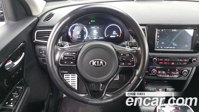 Kia Niro 2019 — photo 13