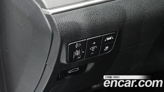 Kia K5 2023 — photo 20