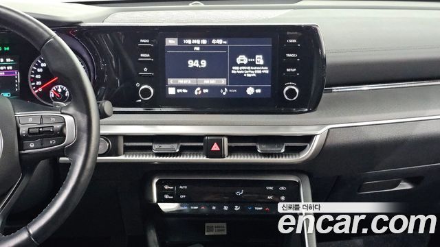 Kia K5 2023 — photo 21