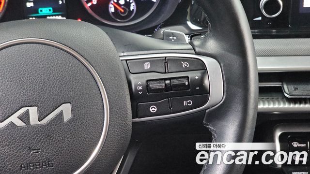 Kia K5 2023 — photo 24