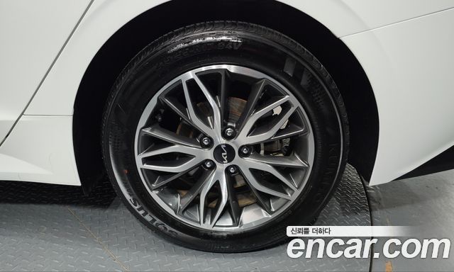 Kia K5 2023 — photo 7