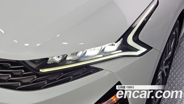 Kia K5 2023 — photo 8
