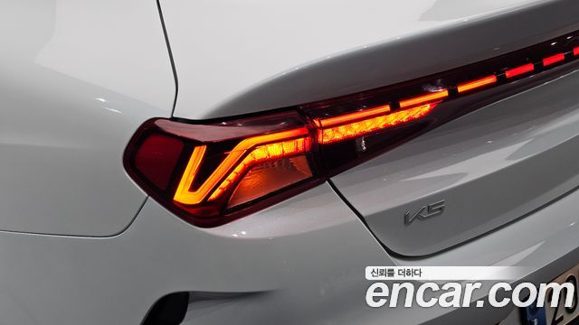 Kia K5 2023 — photo 9