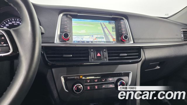 Kia K5 2020 — photo 12
