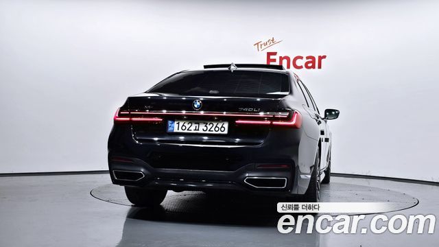 BMW 7-Series 2020 — photo 4