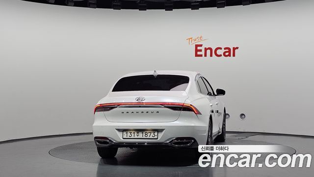 Hyundai Grandeur 2022 — photo 4