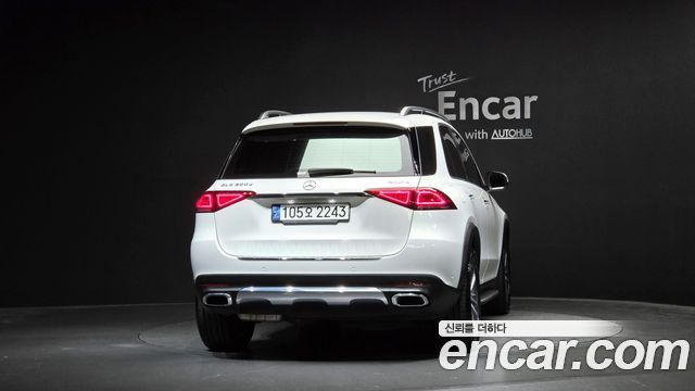 Mercedes-Benz GLE-Class 2022 — photo 4