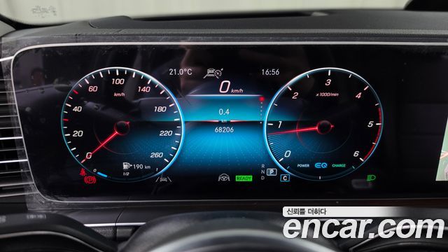 Mercedes-Benz GLE-Class 2022 — photo 11
