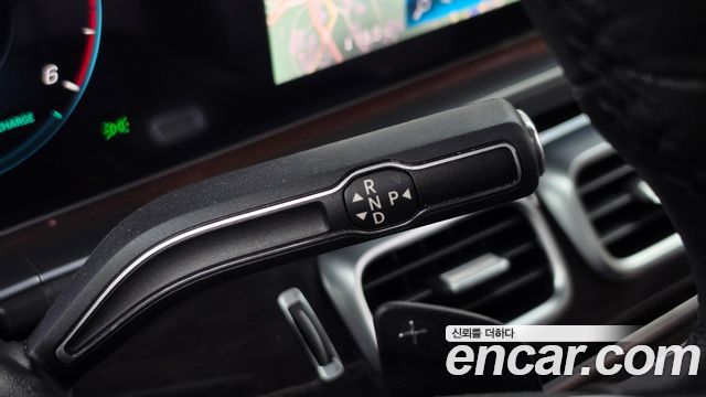 Mercedes-Benz GLE-Class 2022 — photo 12