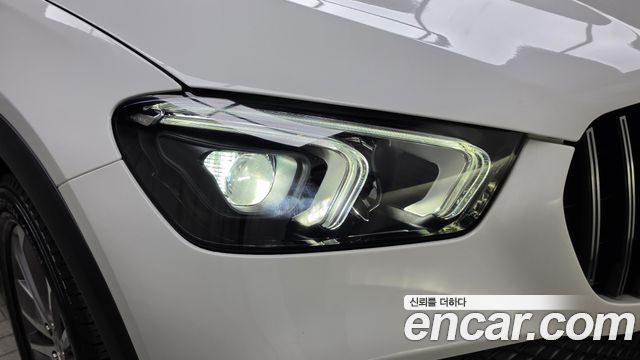 Mercedes-Benz GLE-Class 2022 — photo 8