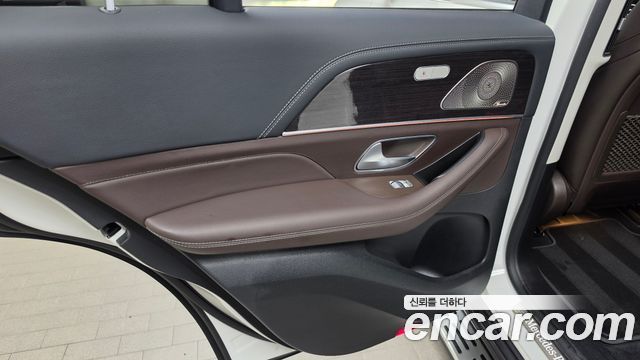 Mercedes-Benz GLE-Class 2022 — photo 15