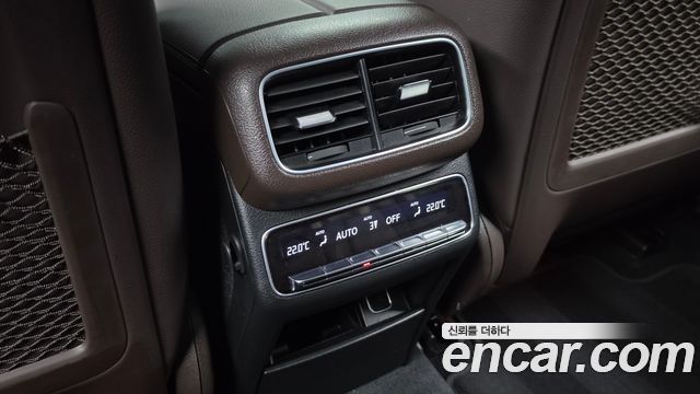 Mercedes-Benz GLE-Class 2022 — photo 30