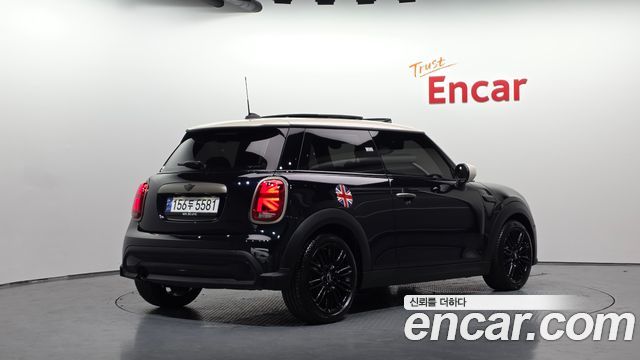 Mini Cooper 2023 — photo 2
