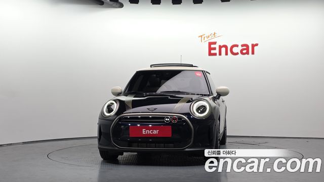 Mini Cooper 2023 — photo 3