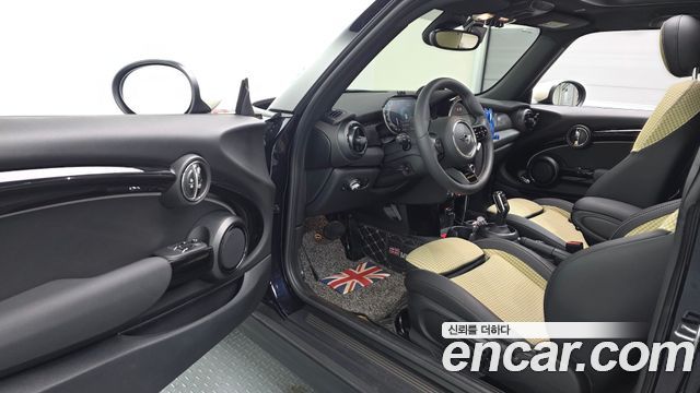 Mini Cooper 2023 — photo 13