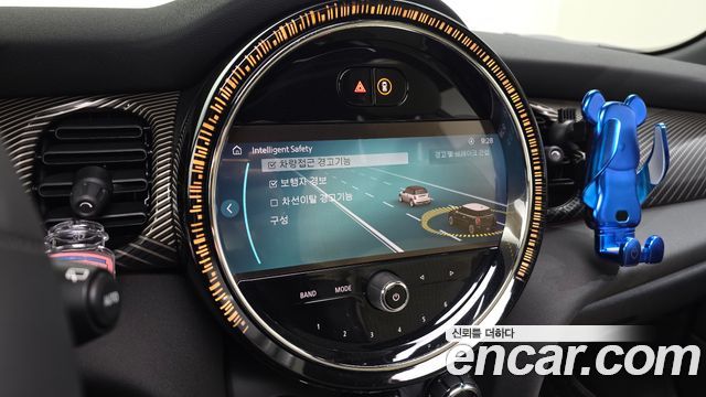 Mini Cooper 2023 — photo 21