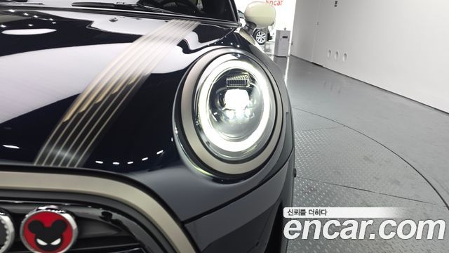 Mini Cooper 2023 — photo 8