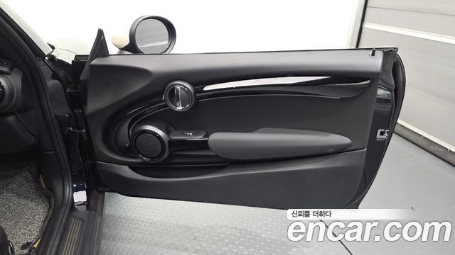 Mini Cooper 2023 — photo 15