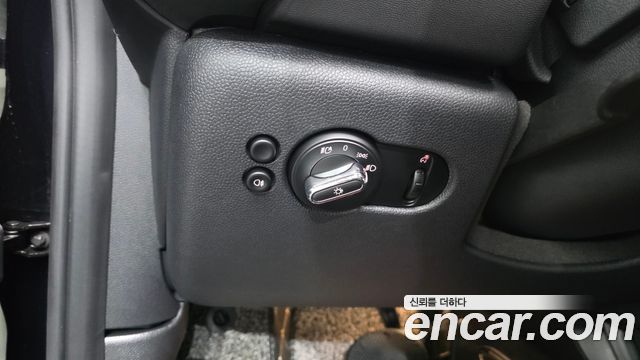 Mini Cooper 2023 — photo 27