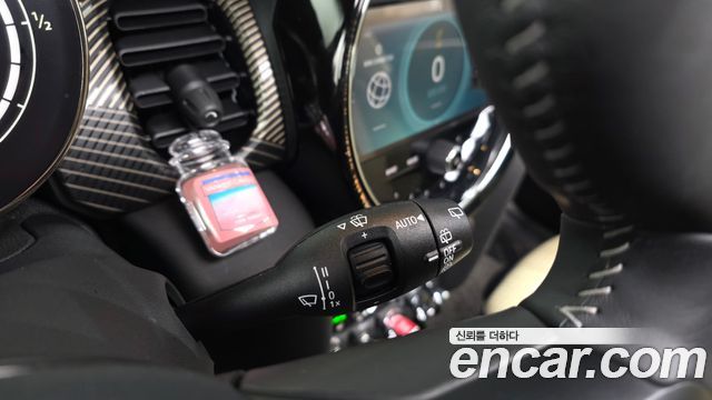 Mini Cooper 2023 — photo 28