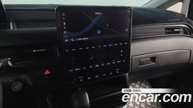 Hyundai Staria 2025 — photo 19