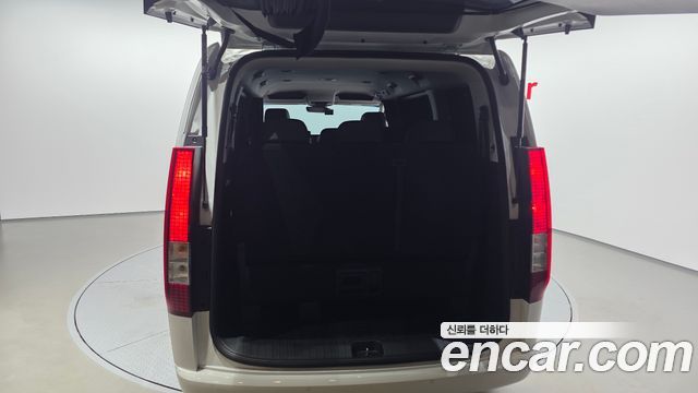 Hyundai Staria 2025 — photo 26