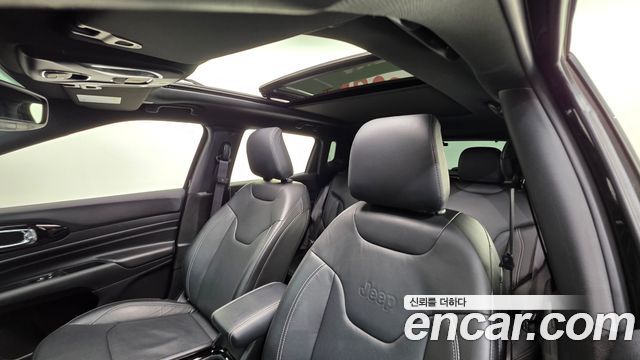 Jeep Compass 2022 — photo 17