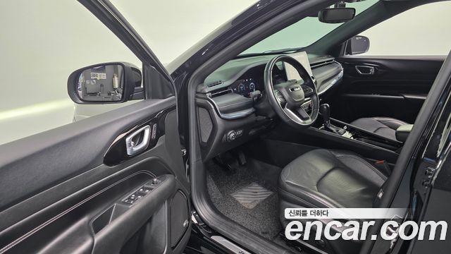 Jeep Compass 2022 — photo 18