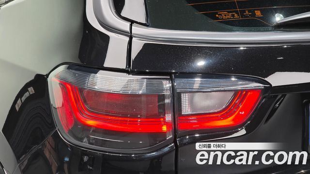 Jeep Compass 2022 — photo 9