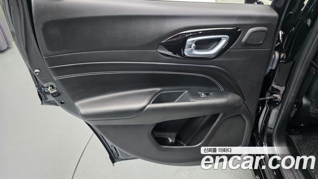 Jeep Compass 2022 — photo 15