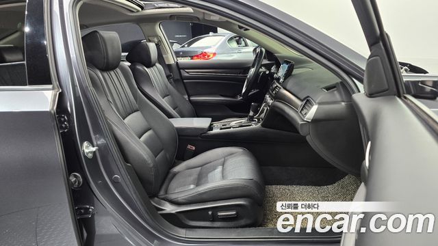 Honda Accord 2021 — photo 11