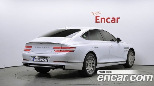 Genesis G80 2022 — photo 2