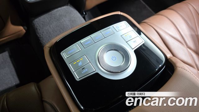Genesis G80 2022 — photo 30
