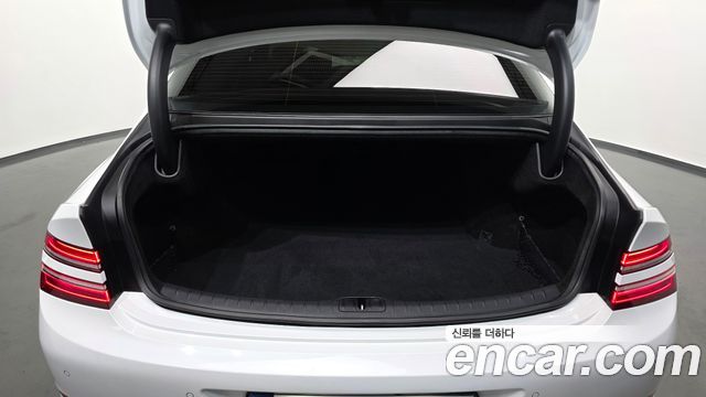 Genesis G80 2022 — photo 34