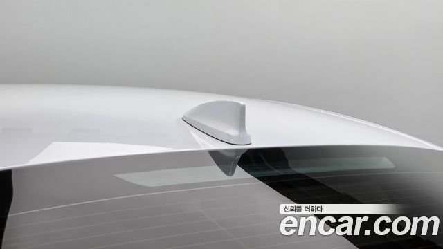 Genesis G80 2022 — photo 35