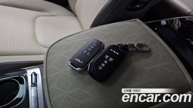 Kia Canival 2022 — photo 21