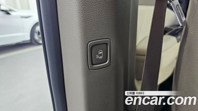 Kia Canival 2022 — photo 31