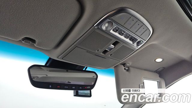 Genesis EQ900 2016 — photo 25