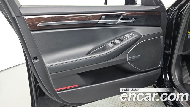 Genesis EQ900 2016 — photo 14