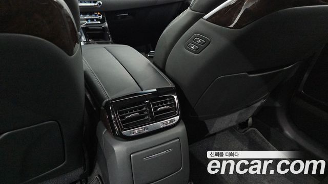 Genesis EQ900 2016 — photo 31