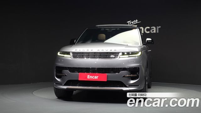 Land Rover Range Rover Sport 2023 — photo 3