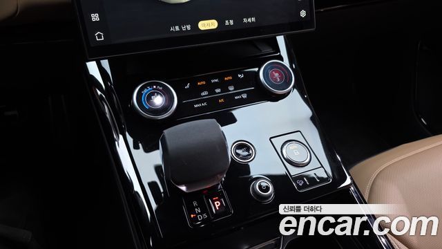 Land Rover Range Rover Sport 2023 — photo 9