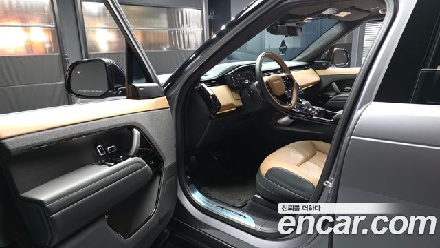 Land Rover Range Rover Sport 2023 — photo 10
