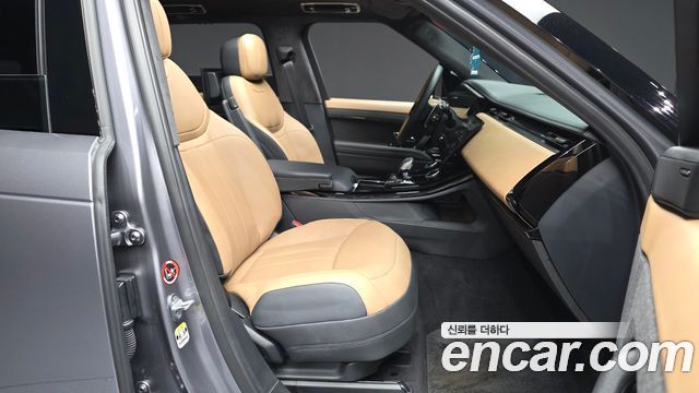 Land Rover Range Rover Sport 2023 — photo 11