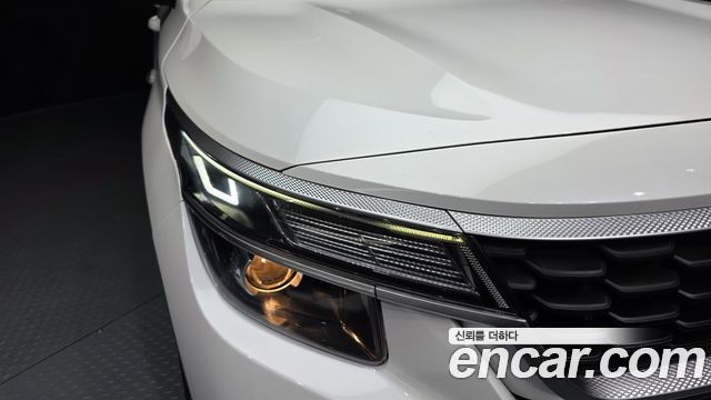 Kia Seltos 2023 — photo 8