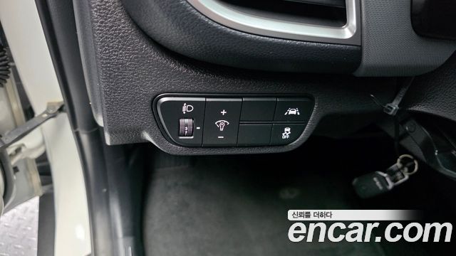 Kia Seltos 2023 — photo 30