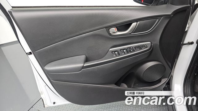 Hyundai Kona 2018 — photo 14